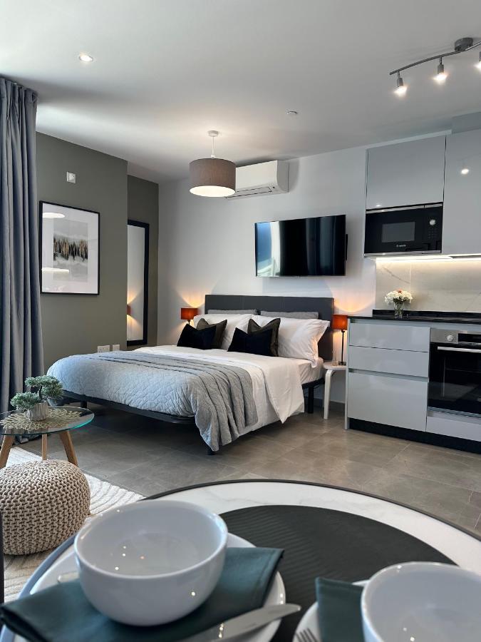 E1 Presidential Studios On High Floor With Stunning Sea Views Gibraltar Extérieur photo