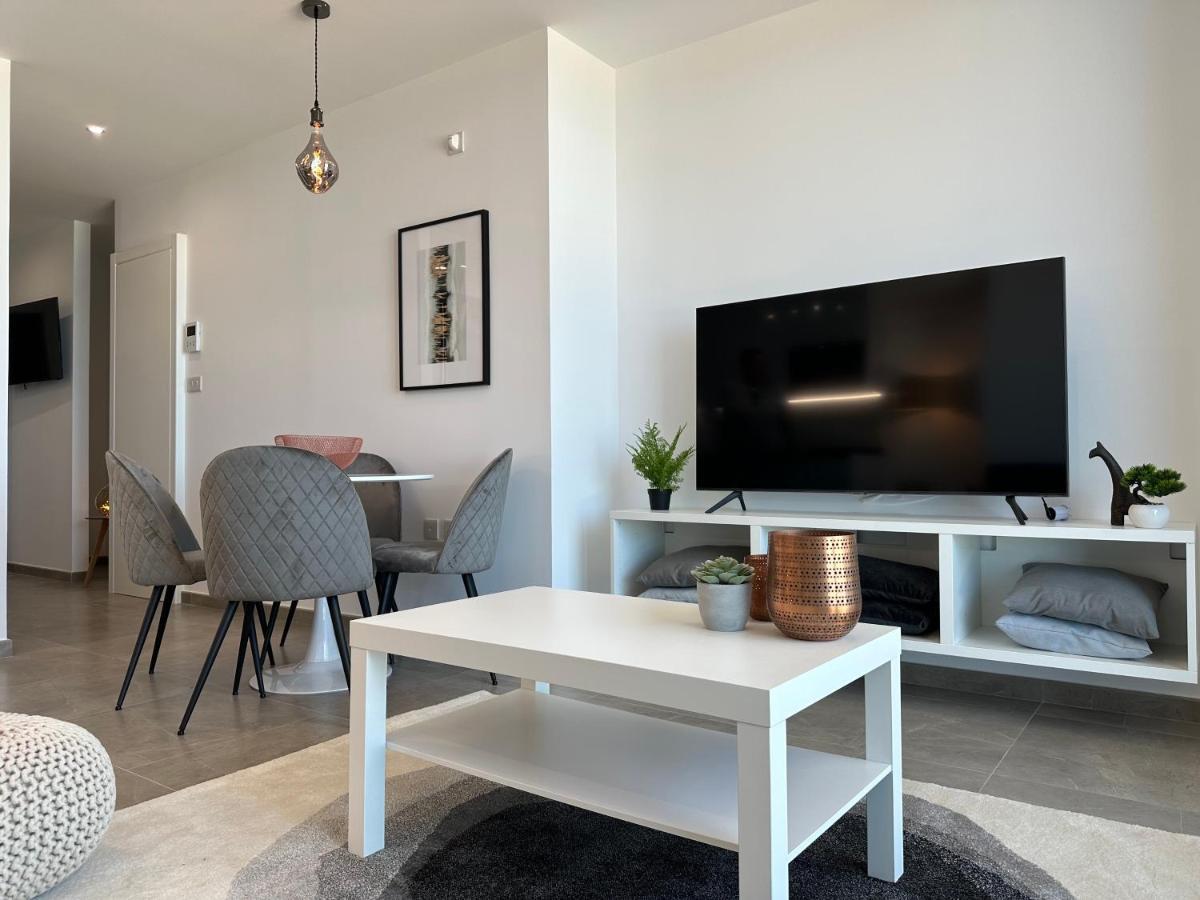 E1 Presidential Studios On High Floor With Stunning Sea Views Gibraltar Extérieur photo