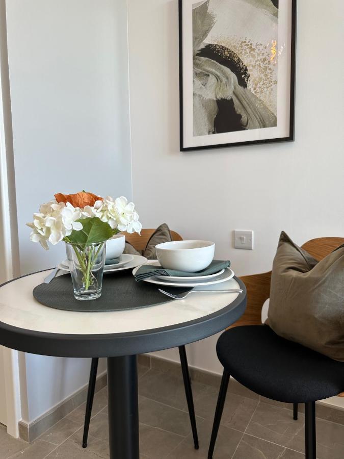 E1 Presidential Studios On High Floor With Stunning Sea Views Gibraltar Extérieur photo
